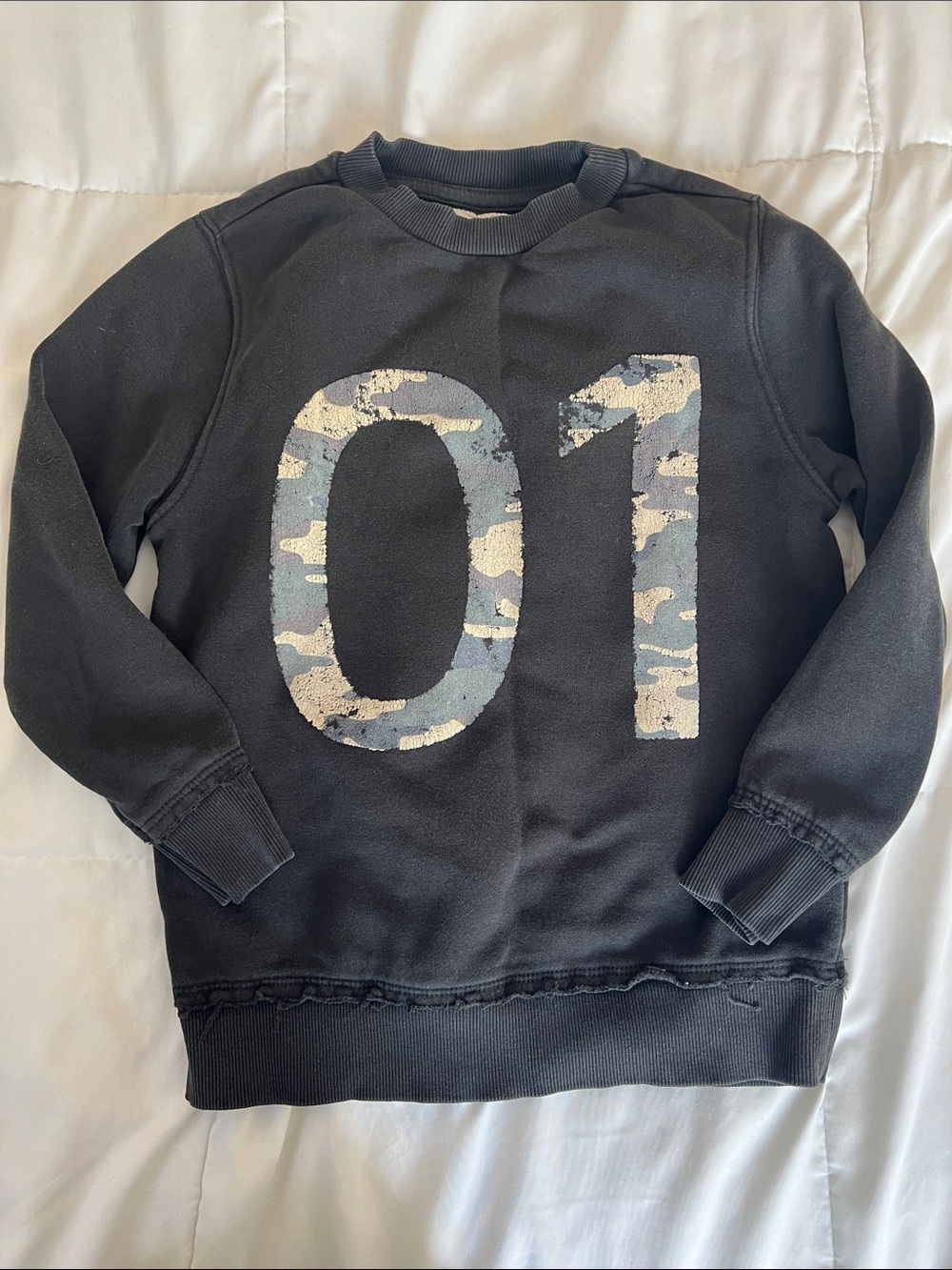 Zara KIDS Black Sweatshirt with Camo '01' Graphic Unisex 5/6